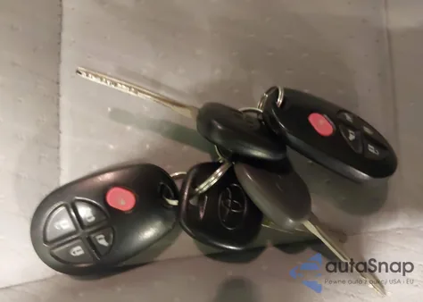 2015 Toyota Sienna Le 8 Passenger from USA, damaged, VIN 5TDKK3DC5FS623788